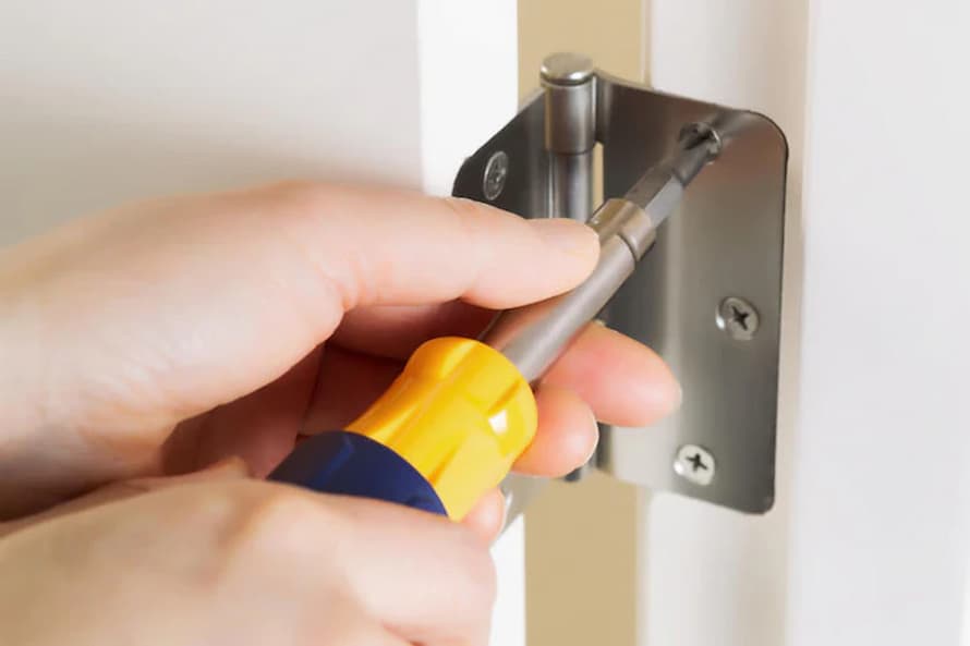 A Buyer's Guide to Selecting the Right Stainless Steel Hinges - Online Authority